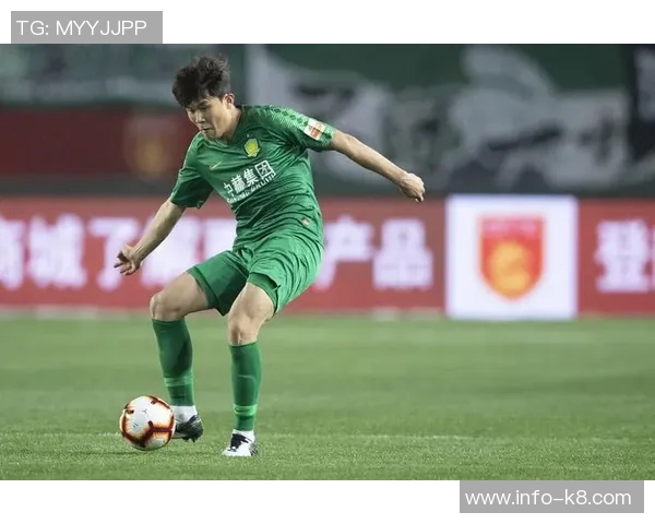 金玟哉赛后向队友致歉球迷掌声成为他心灵的慰藉